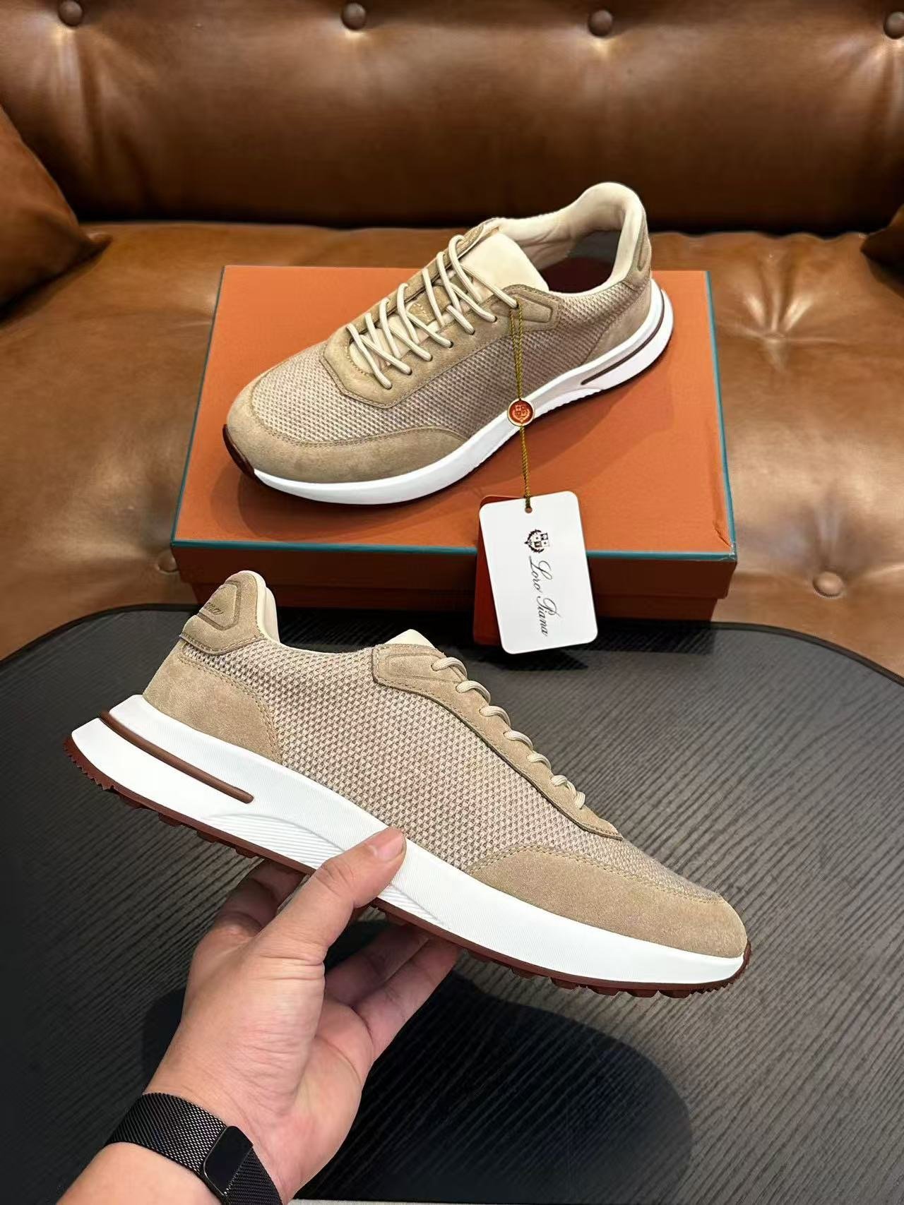 louis vuitton runner tatic sneakers kaki (copy)