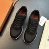 louis vuitton runner tatic sneakers kaki (copy)