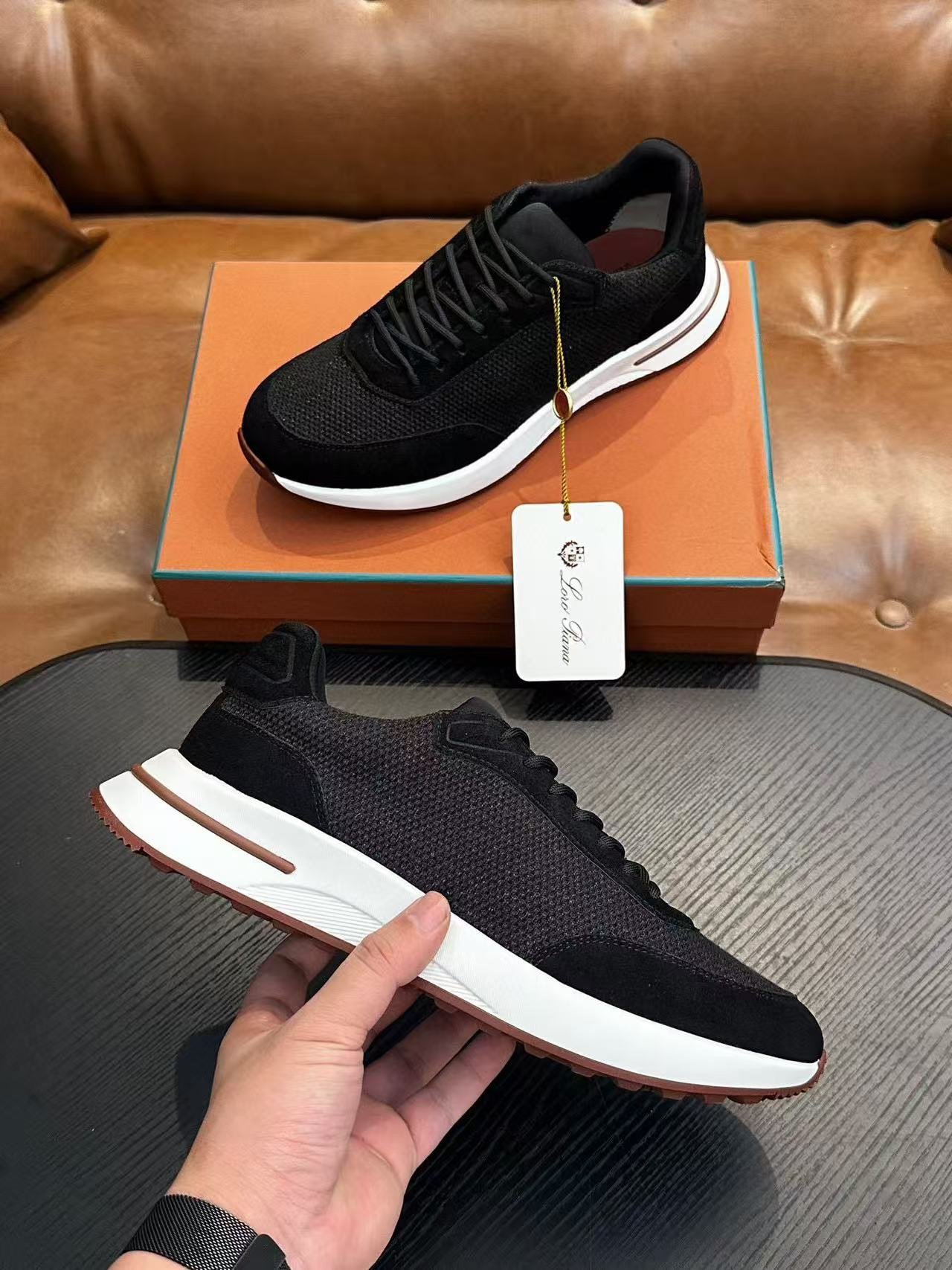 louis vuitton runner tatic sneakers kaki (copy)