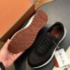 louis vuitton runner tatic sneakers kaki (copy)