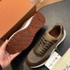 louis vuitton runner tatic sneakers kaki (copy)