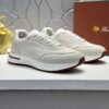 louis vuitton runner tatic sneakers kaki (copy)