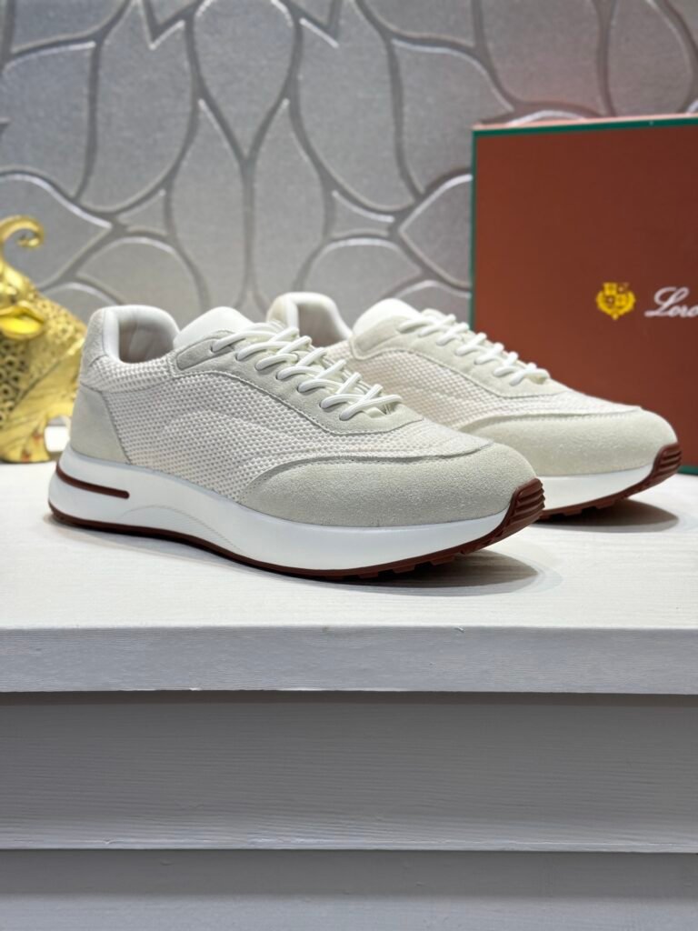 louis vuitton runner tatic sneakers kaki (copy)