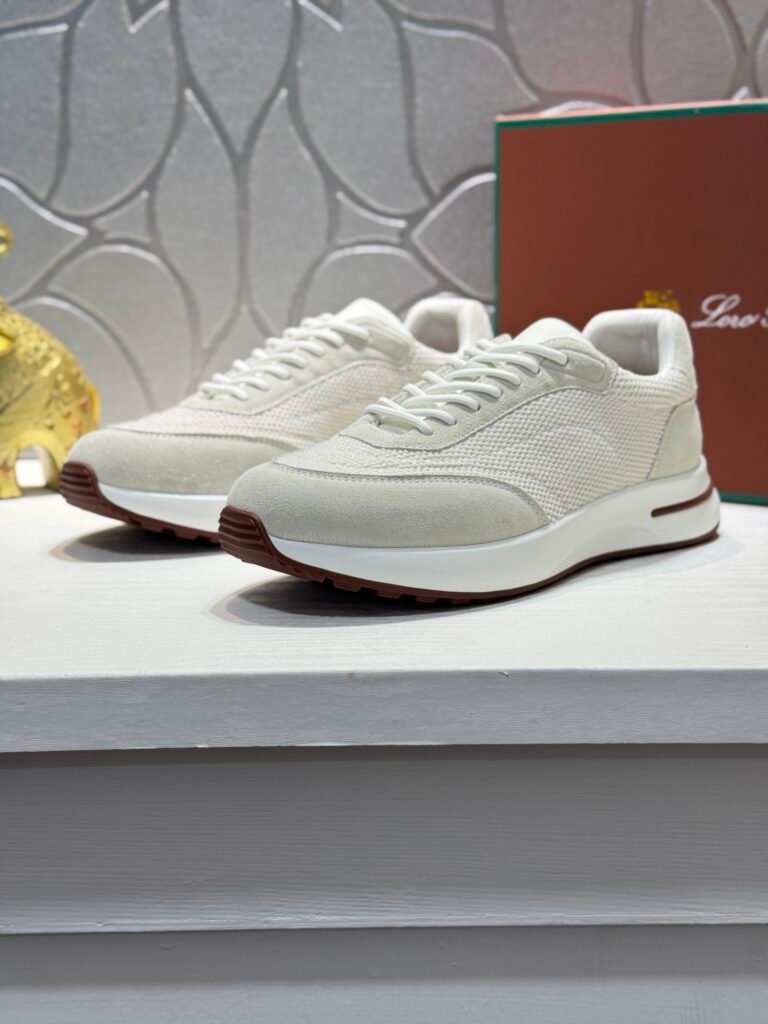 louis vuitton runner tatic sneakers kaki (copy)
