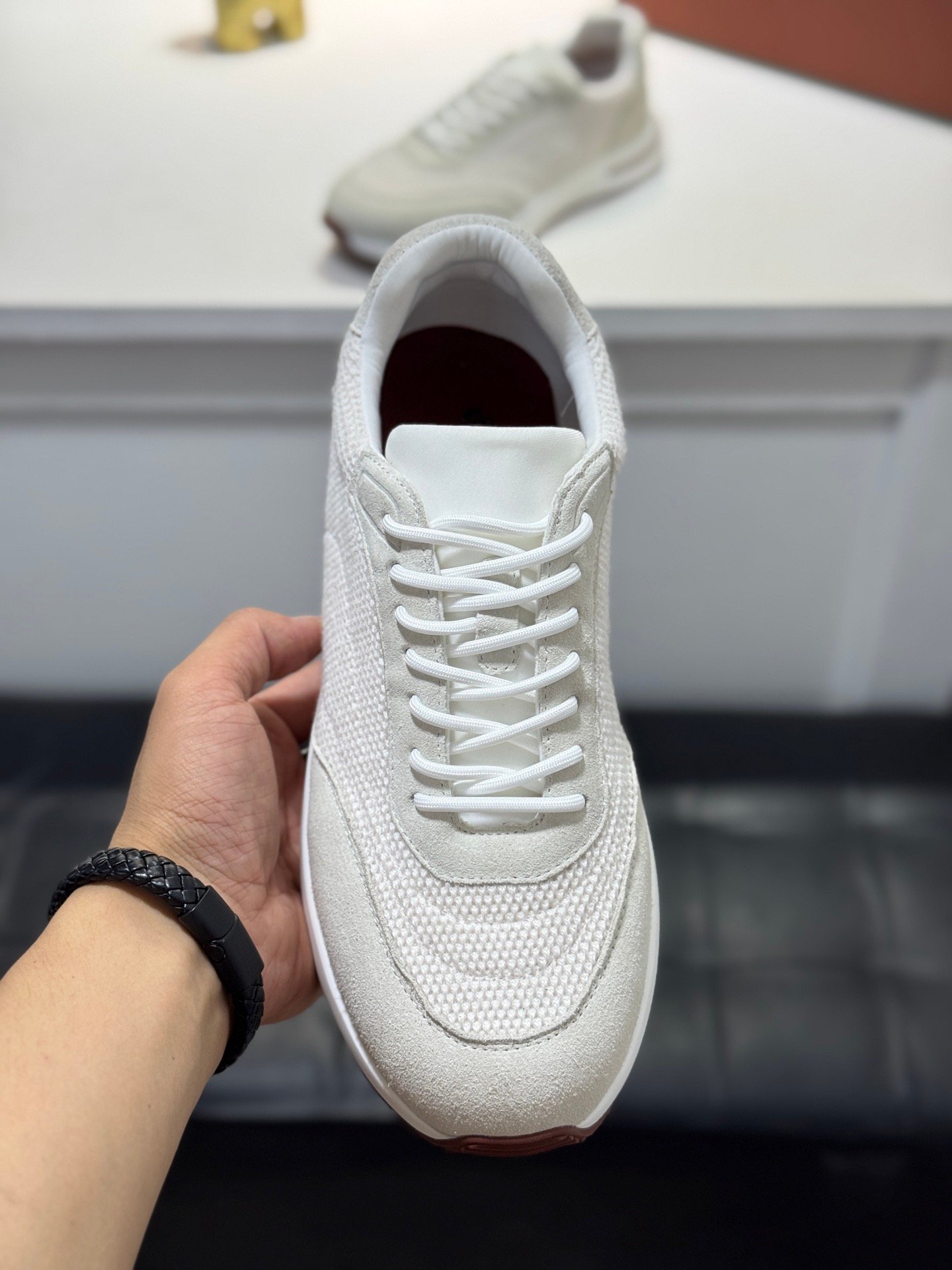 louis vuitton runner tatic sneakers kaki (copy)