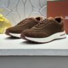 louis vuitton runner tatic sneakers kaki (copy)