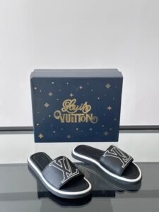 Louis Vuitton waterfront mule zwart
