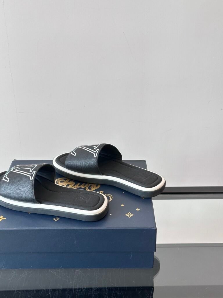 louis vuitton waterfront mule zwart