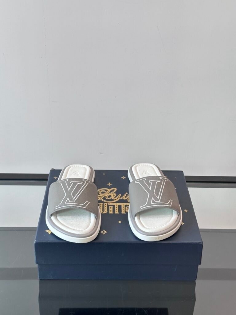 louis vuitton waterfront mule zwart