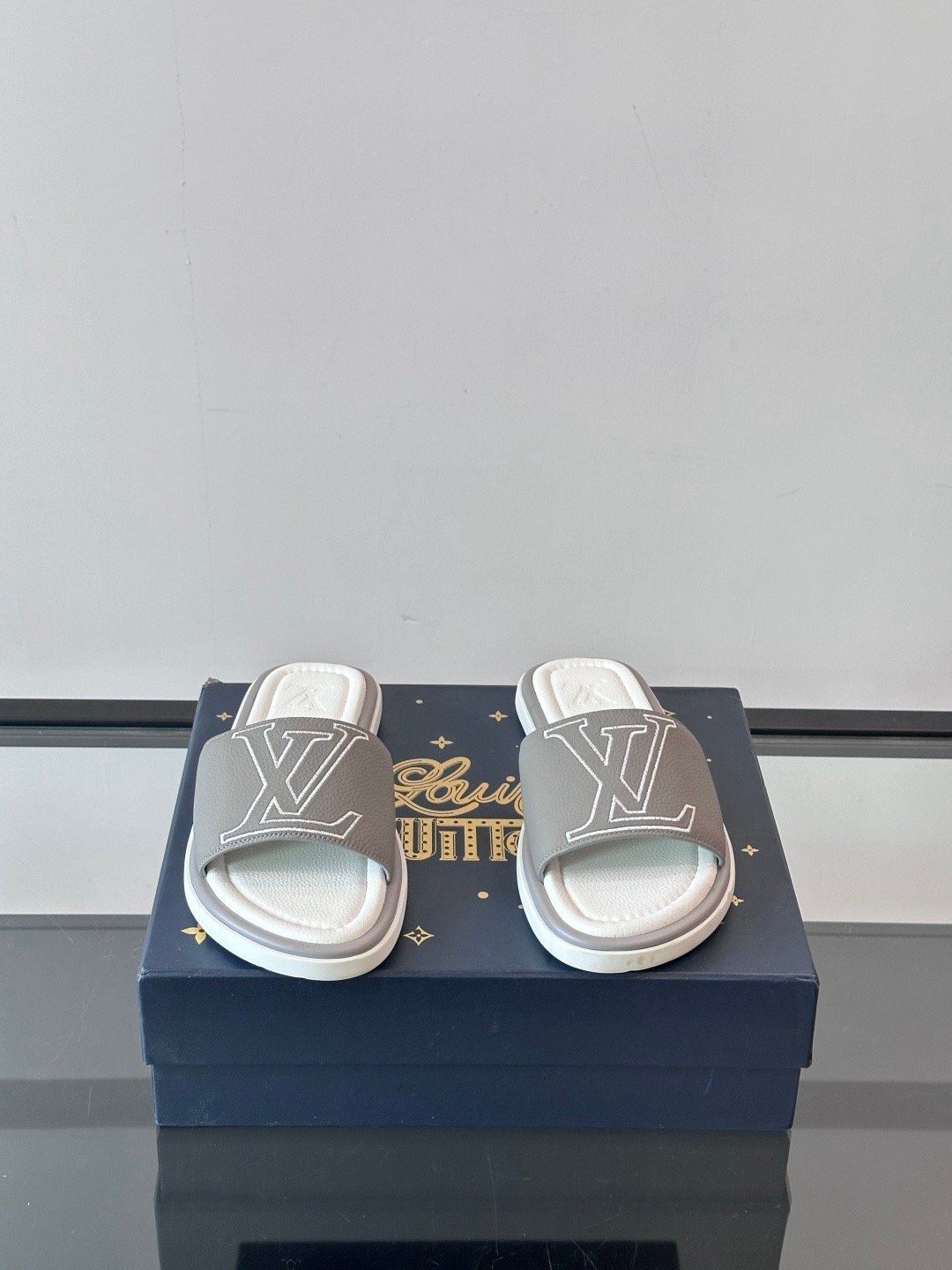 louis vuitton waterfront mule zwart