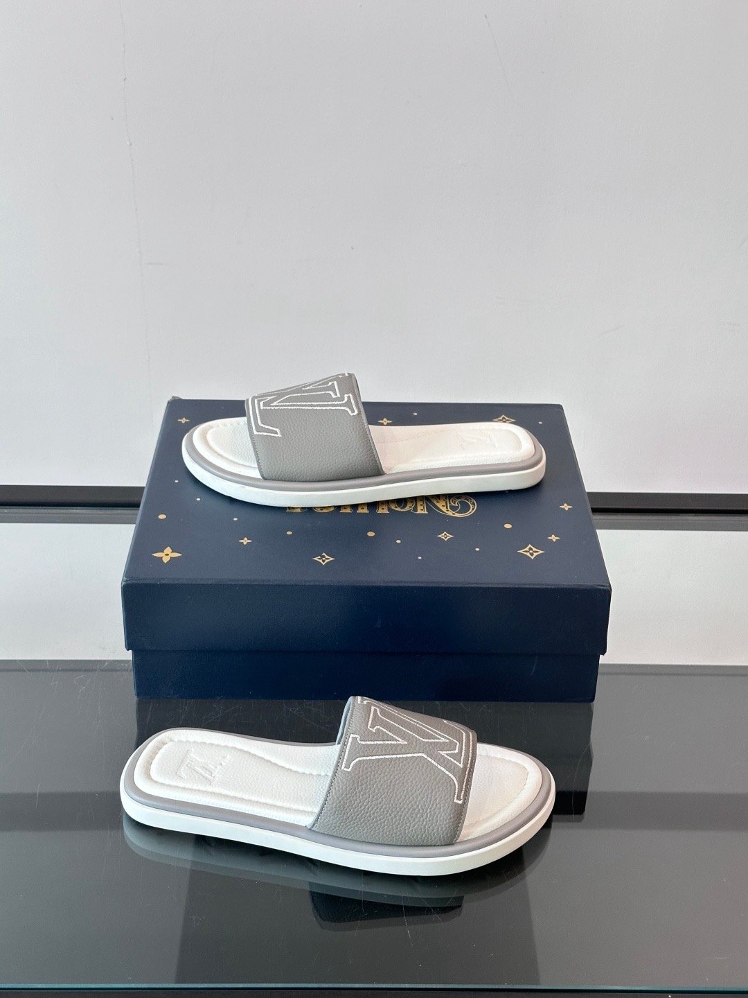 louis vuitton waterfront mule zwart
