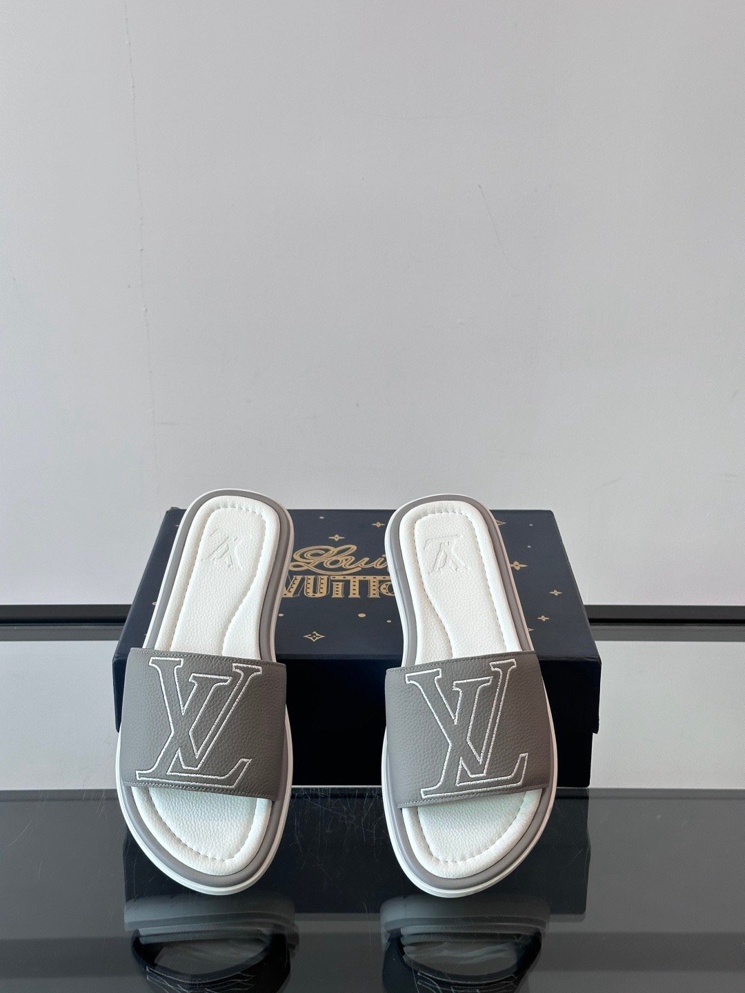 louis vuitton waterfront mule zwart