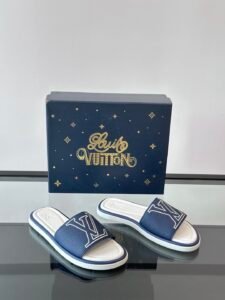 Louis Vuitton waterfront mule blauw