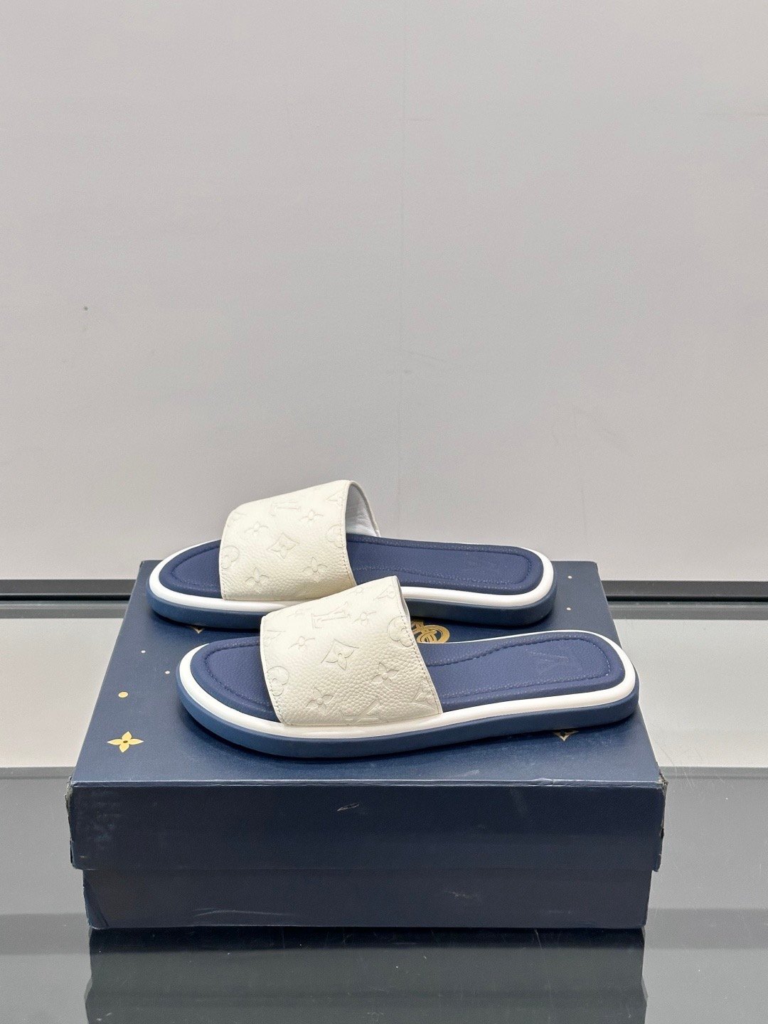 louis vuitton waterfront mule zwart
