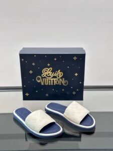 Louis Vuitton waterfront mule wit