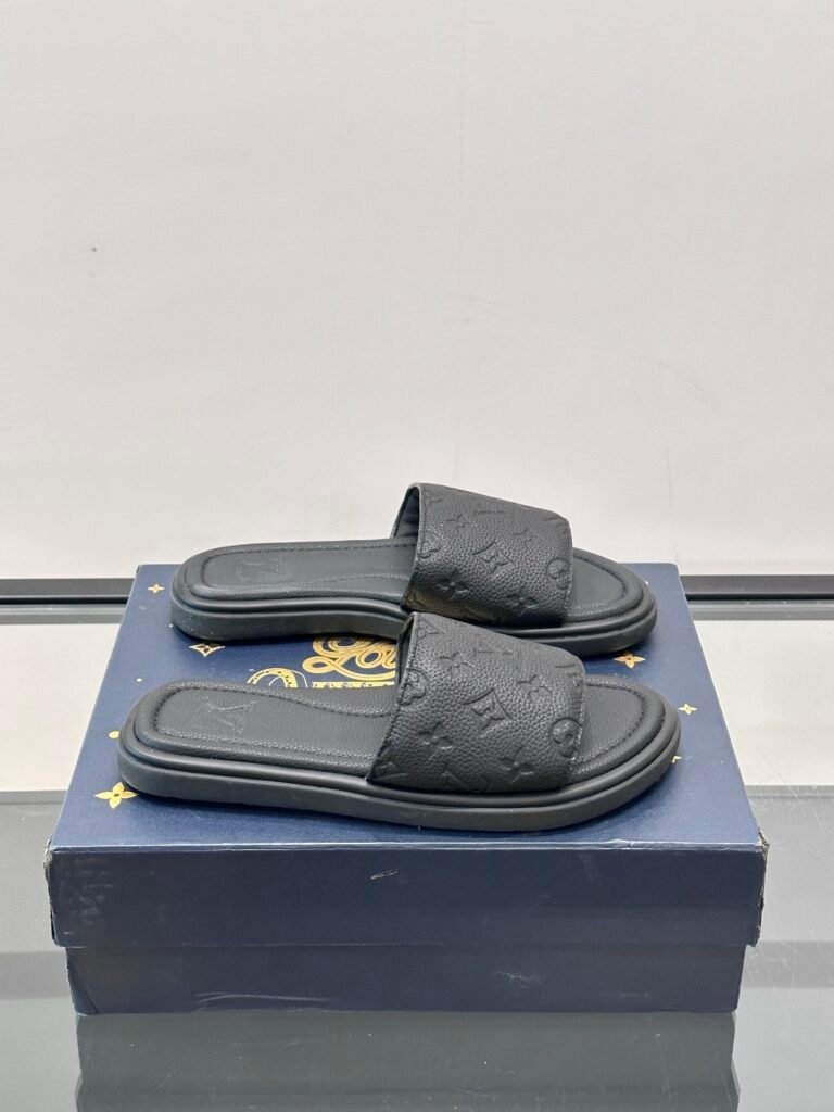 louis vuitton waterfront mule zwart