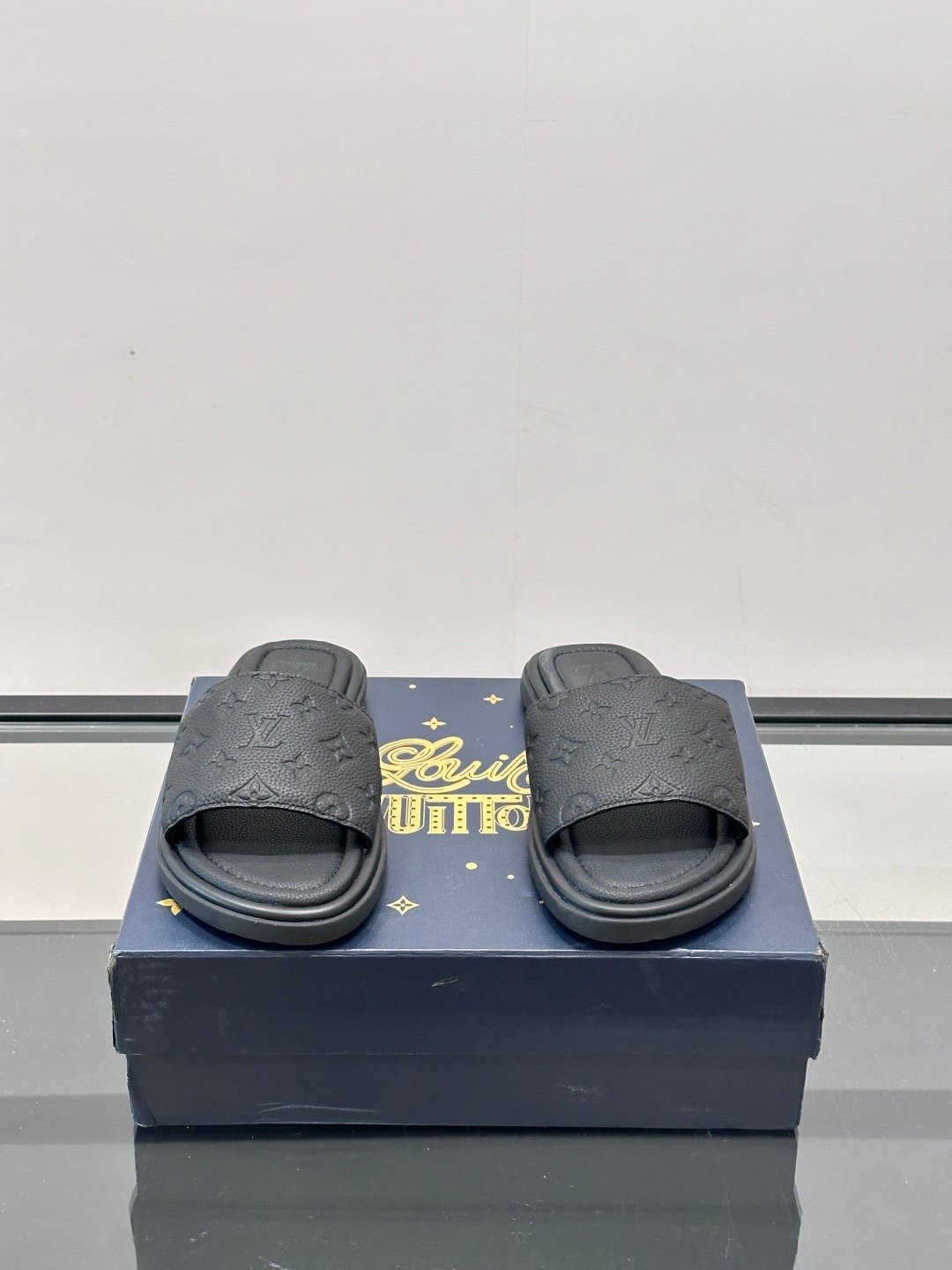 louis vuitton waterfront mule zwart