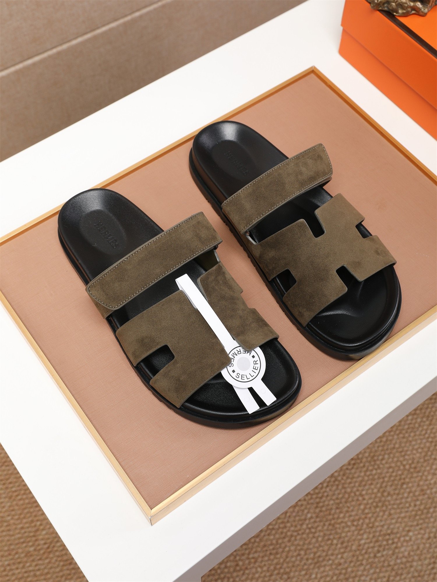 hermès chypre sandal bruin
