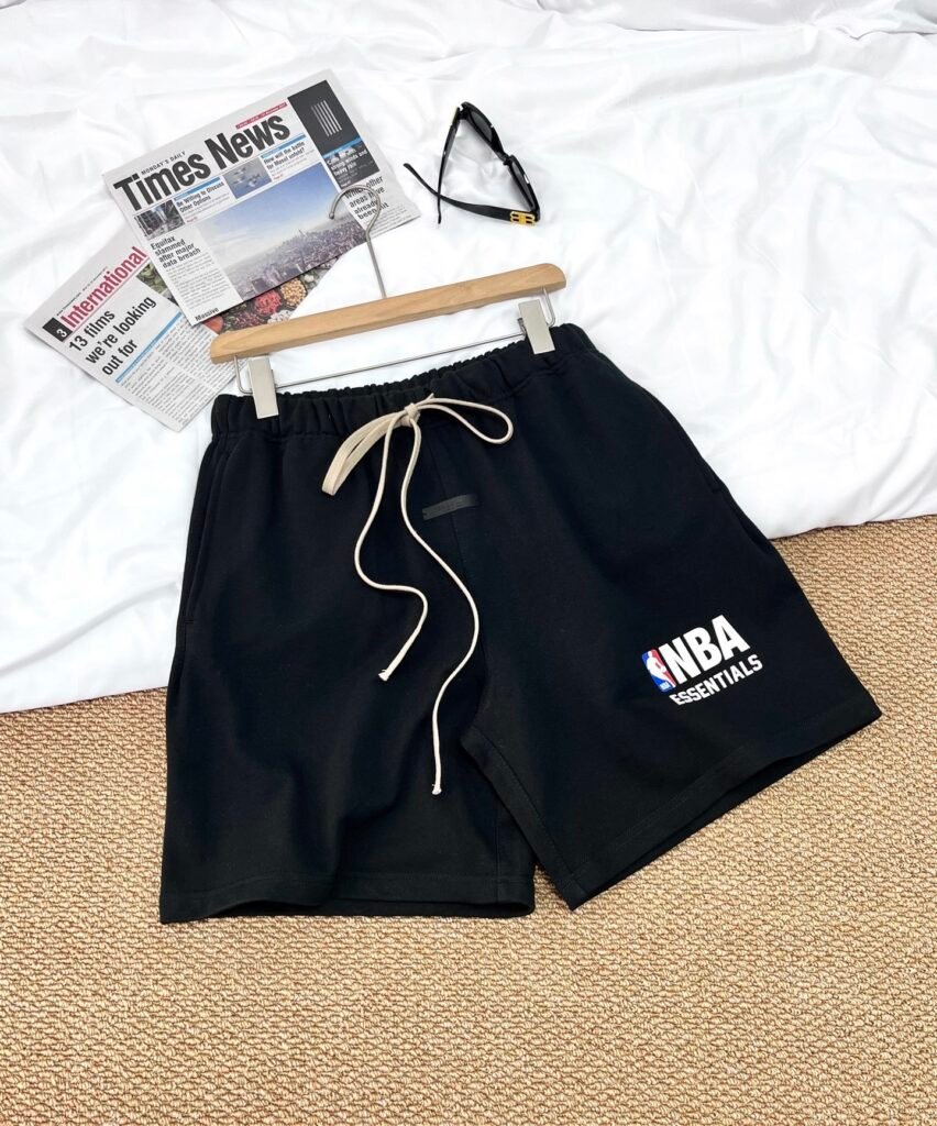 fear of god essentials nba zwart zomer set