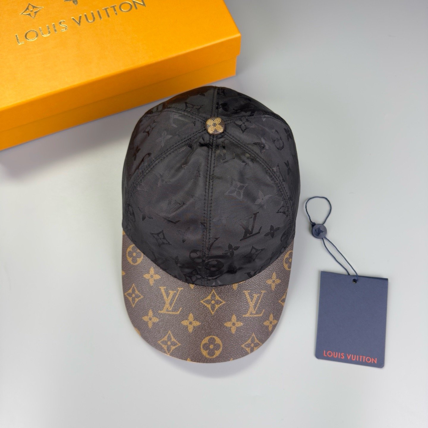 loro piana baseball pet zwart (copy)