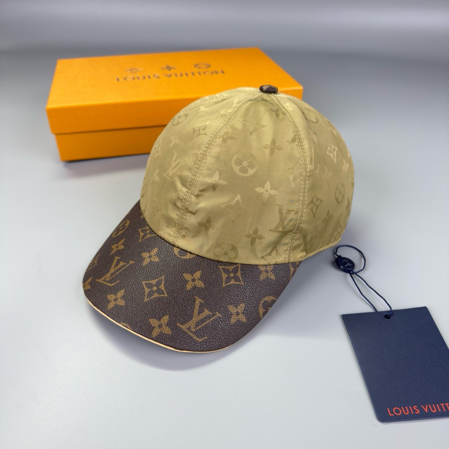 loro piana baseball pet zwart (copy)