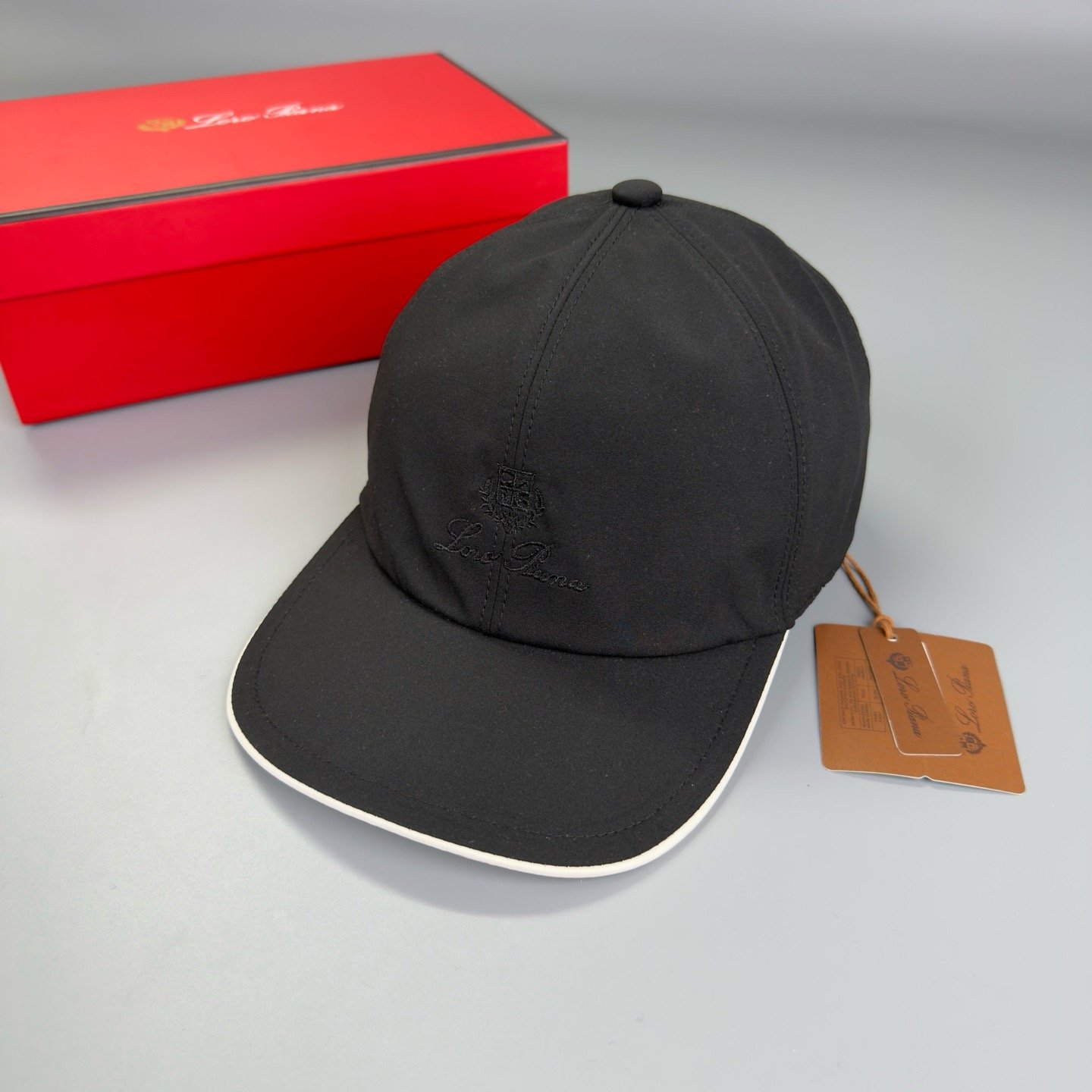 prada baseball pet blue (copy)