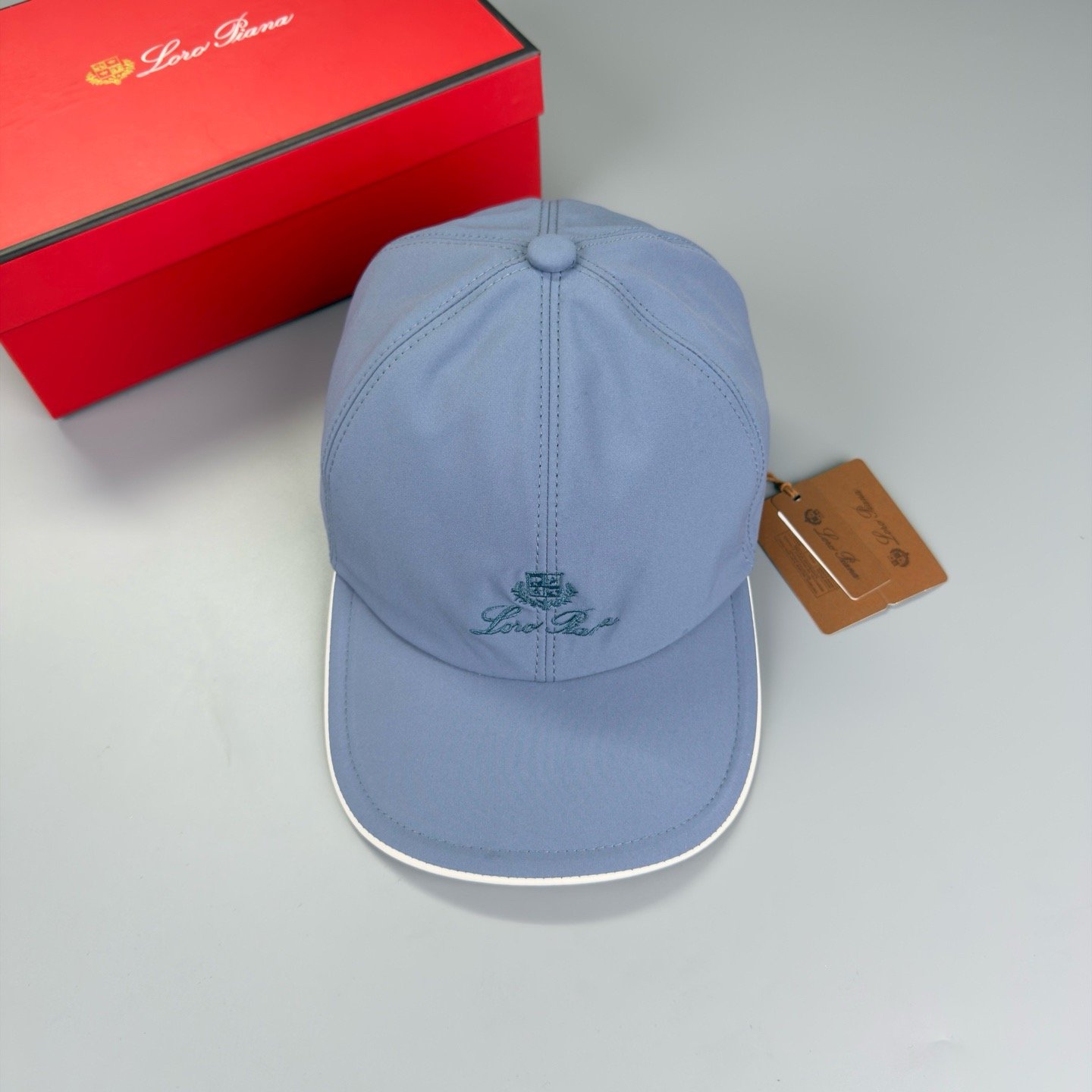 prada baseball pet blue (copy)