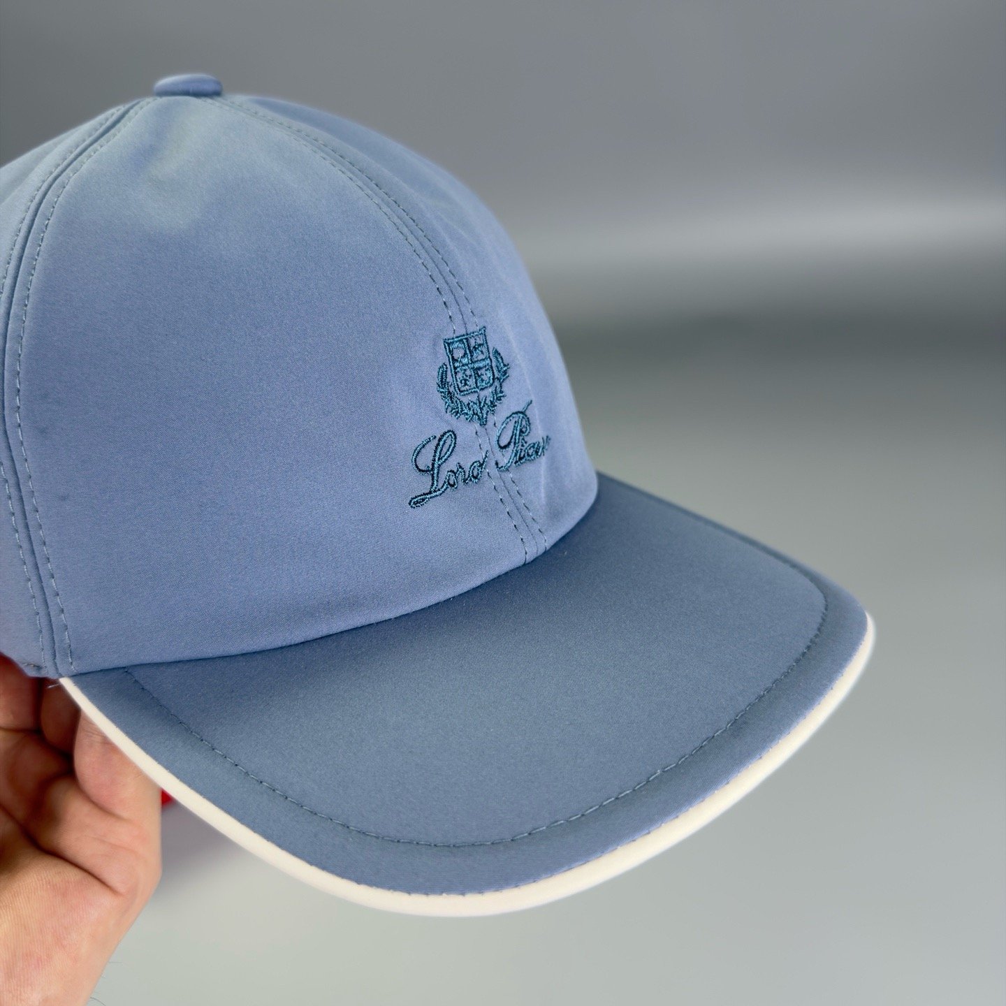 prada baseball pet blue (copy)
