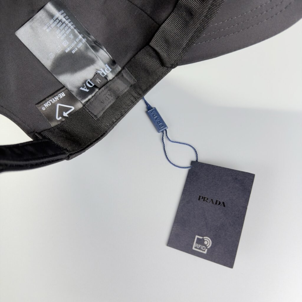 burberry baseball pet