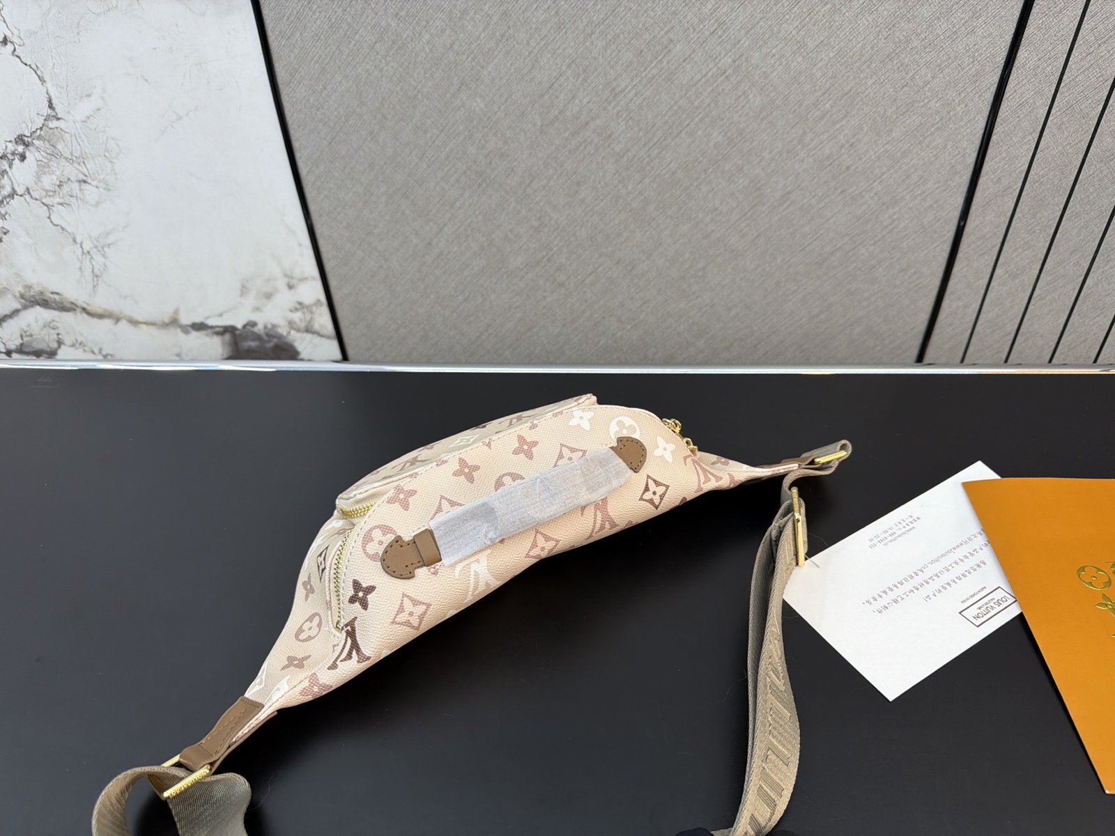 louis vuitton tas wit monogram