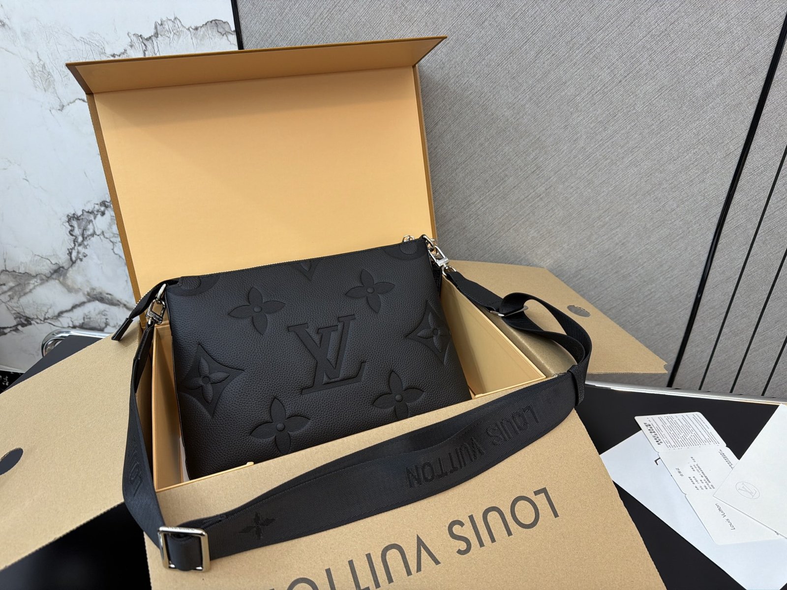louis vuitton tas wit monogram