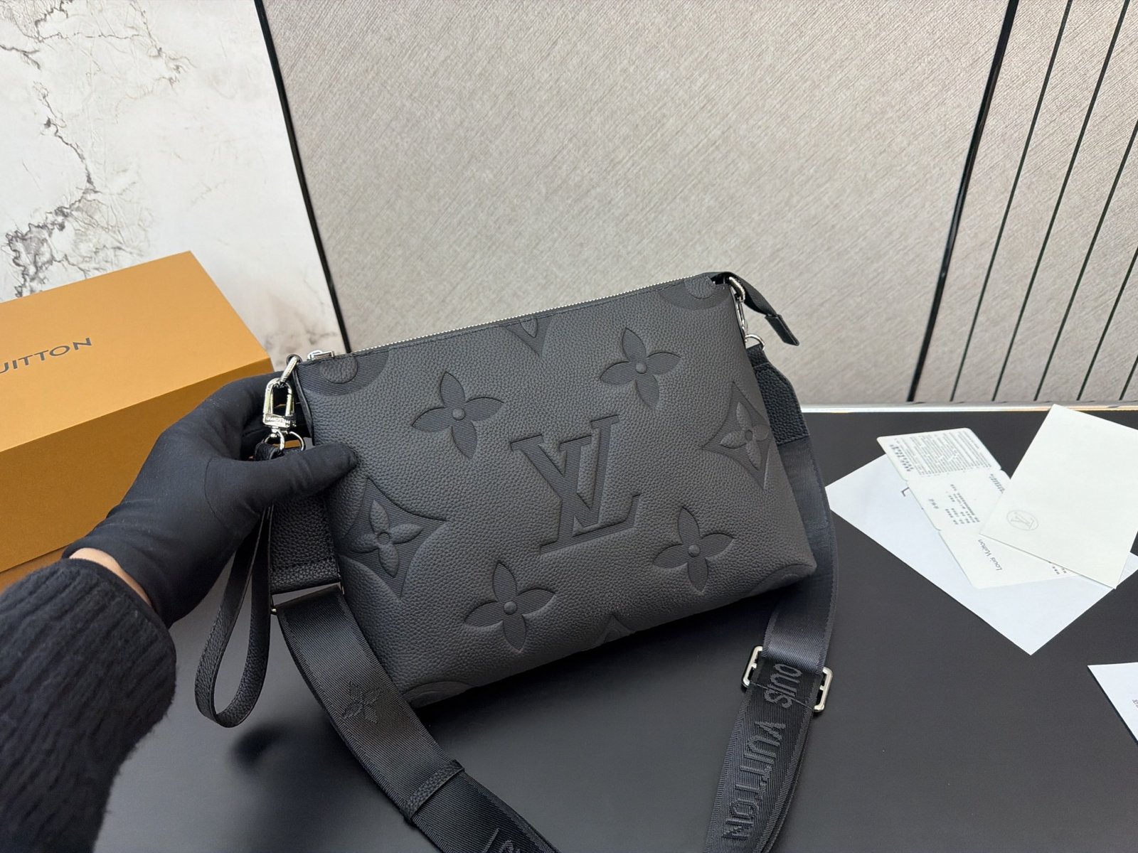 louis vuitton tas wit monogram