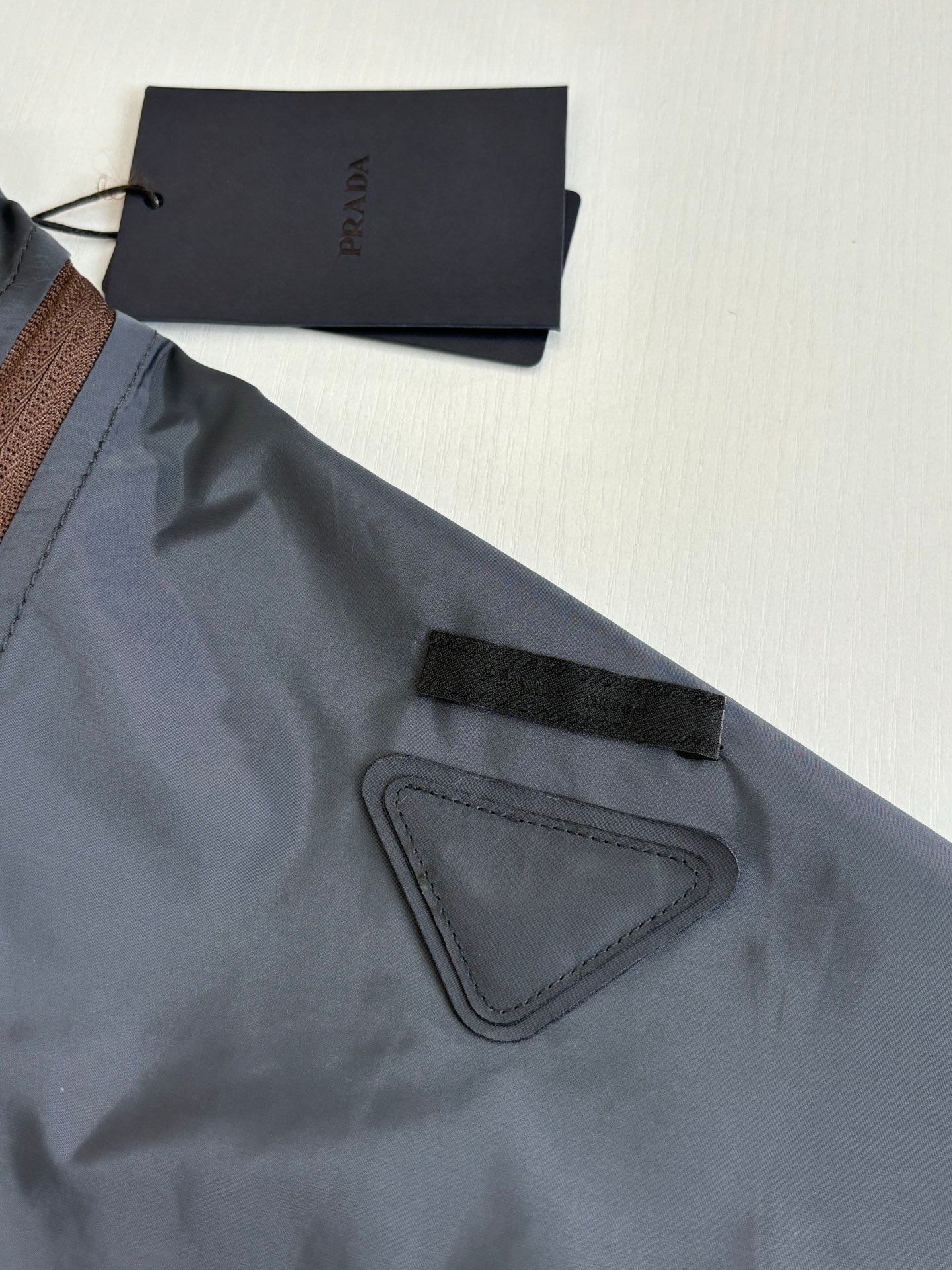 prada dubbelzijdige zomer jas