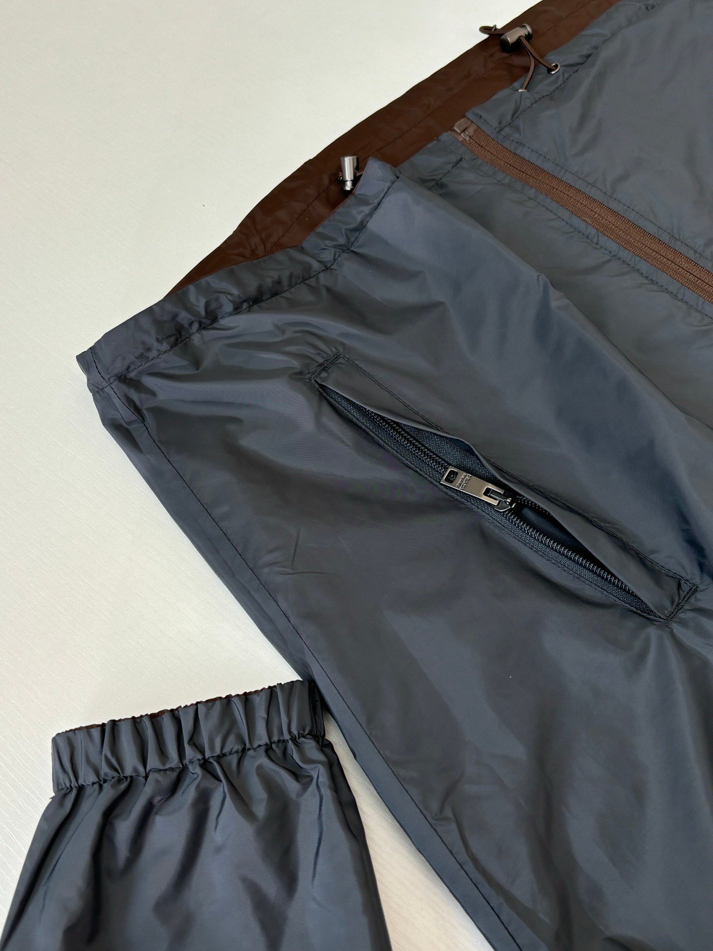 prada dubbelzijdige zomer jas